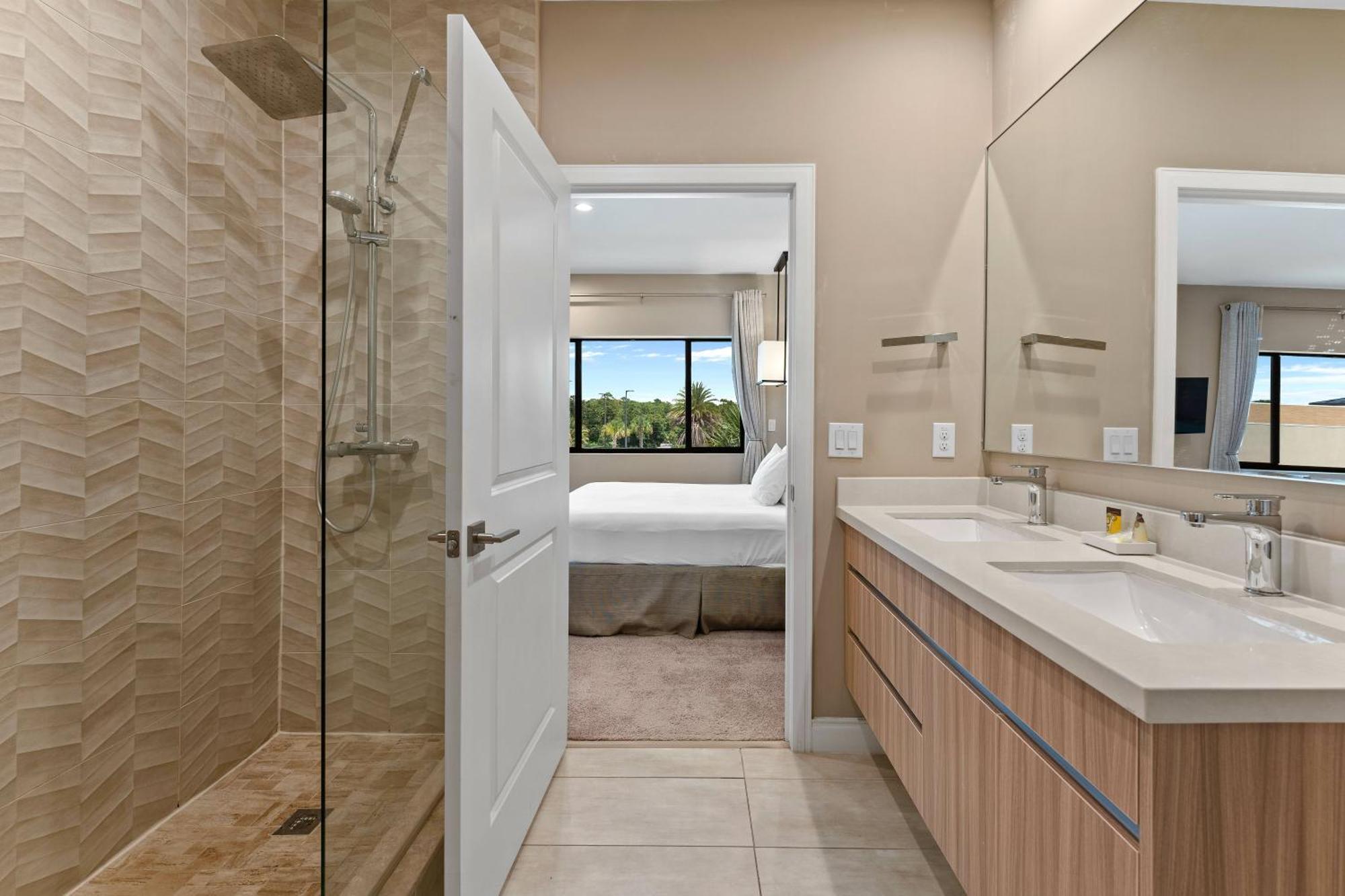 Holiday home 7583 Magic Village Jacuzzi 3 Near 192 And Orlando