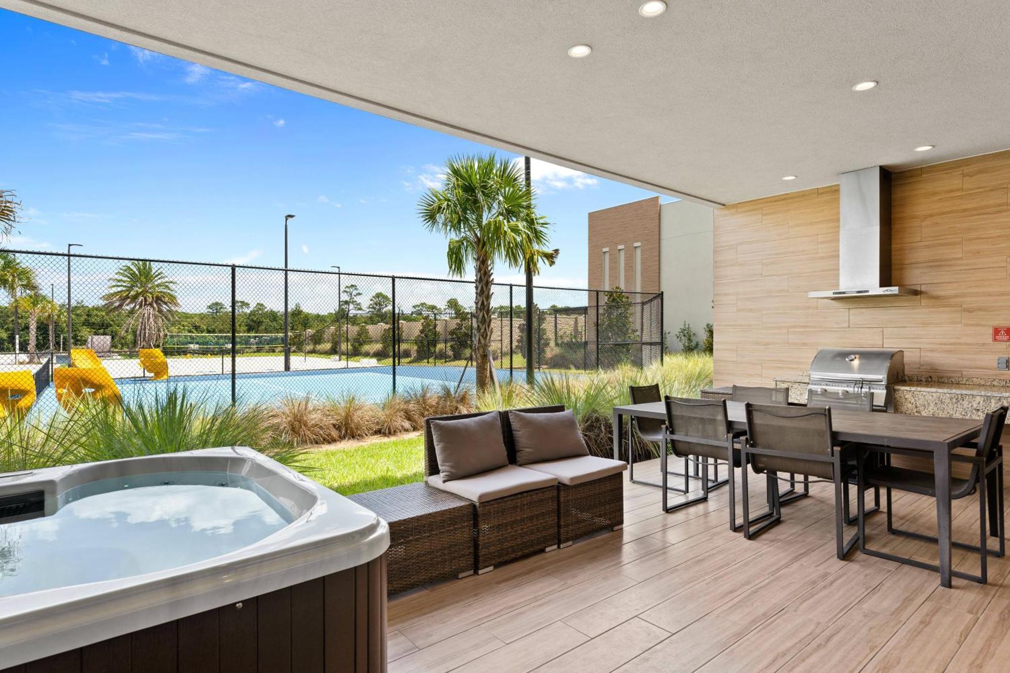 7583 Magic Village Jacuzzi 3 Near 192 And Holiday home Orlando